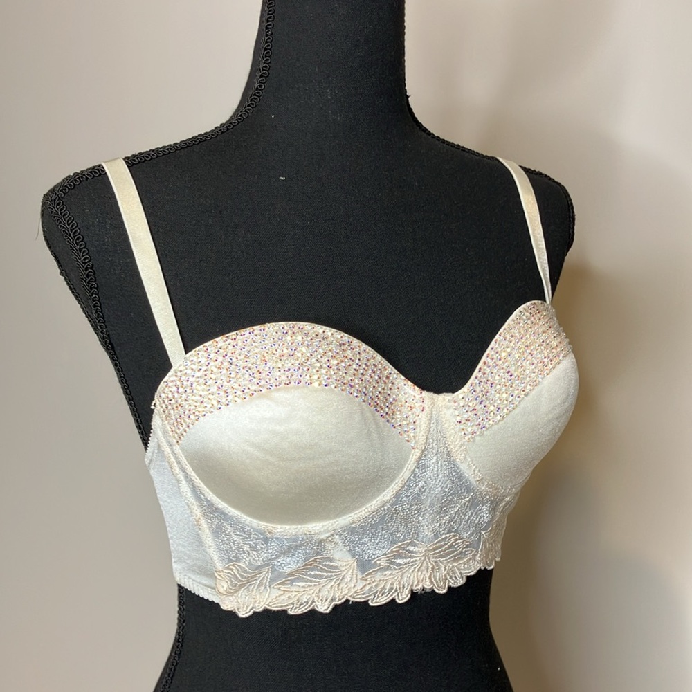 Bebe Bedazzled Cream Lace Bralette NWOT - Picture 4 of 5